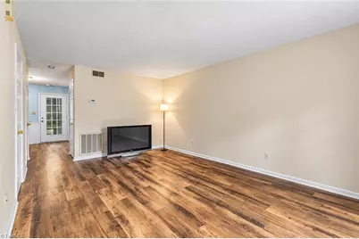 4000 S Bend Drive, Winston-Salem, NC 27107 - Photo 3