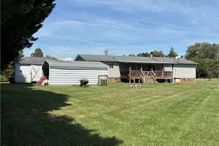 150 Springfield Rd, Pilot Mountain, NC 27041 - Photo 25