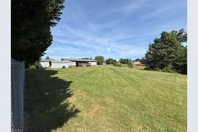 150 Springfield Road, Pilot Mountain, NC 27041 - Photo 27