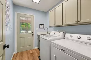 222 Devonway St, Eden, NC 27288 - Photo 37