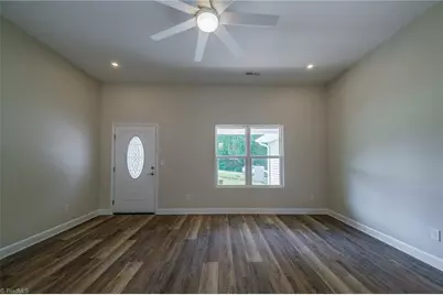5705 Marshallgate Drive, Winston-Salem, NC 27105 - Photo 9