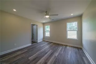 5705 Marshallgate Dr, Winston-Salem, NC 27105 - Photo 5