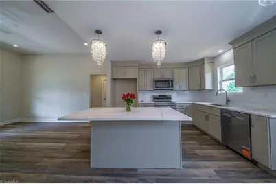 5705 Marshallgate Drive, Winston-Salem, NC 27105 - Photo 15
