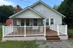 525 W Virginia St, Mount Airy, NC 27030 - Photo 1