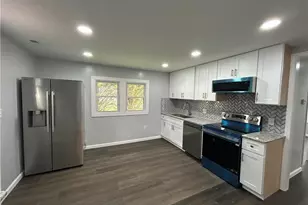 525 W Virginia St, Mount Airy, NC 27030 - Photo 5