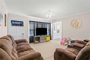 1911 Tucker St, Burlington, NC 27215 - Photo 15