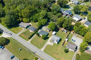 1911 Tucker St, Burlington, NC 27215 - Photo 39