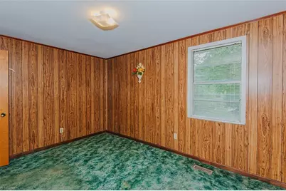 469 Lakeview Drive, Burlington, NC 27215 - Photo 27