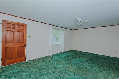 469 Lakeview Drive, Burlington, NC 27215 - Photo 17