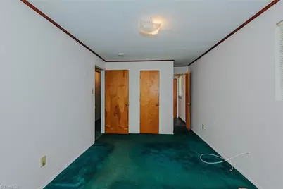 469 Lakeview Drive, Burlington, NC 27215 - Photo 23