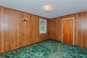 469 Lakeview Dr, Burlington, NC 27215 - Photo 25