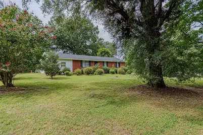 469 Lakeview Drive, Burlington, NC 27215 - Photo 1