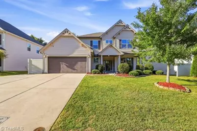1435 Sawyer Avenue, High Point, NC 27265 - Photo 3