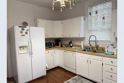 907 Johnson Street, High Point, NC 27262 - Photo 13