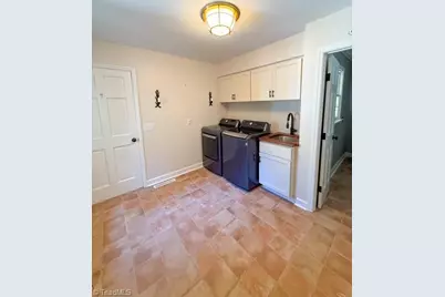 4706 Horseshoe Lane, Greensboro, NC 27410 - Photo 23