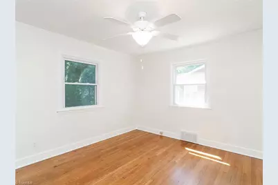 1527 Sherwood Drive, Burlington, NC 27215 - Photo 27