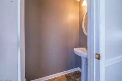 6132 Birkdale Drive, High Point, NC 27265 - Photo 17