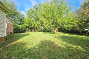 2509 Larkspur Dr, Greensboro, NC 27405 - Photo 21