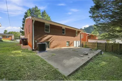 1664 NE 23rd Street, Winston-Salem, NC 27105 - Photo 23