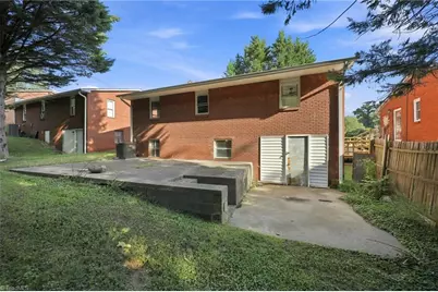 1664 NE 23rd Street, Winston-Salem, NC 27105 - Photo 25