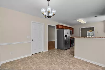 5862 Sunny Ridge Trail, Clemmons, NC 27012 - Photo 9