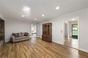 2909 Marlborough Rd, Burlington, NC 27215 - Photo 11