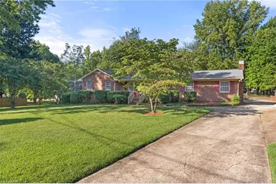 2909 Marlborough Road, Burlington, NC 27215 - Photo 5