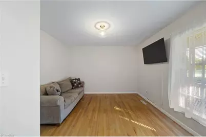 2909 Marlborough Road, Burlington, NC 27215 - Photo 7