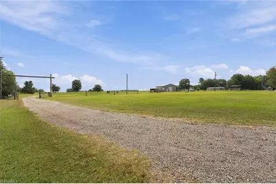 139 Horseshoe Road, Rockingham, NC 28379 - Photo 45