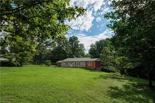 629 Oakland Dr, Elkin, NC 28621 - Photo 25