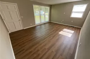 1413 Gracewood Dr, Greensboro, NC 27408 - Photo 3