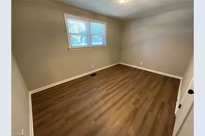 1413 Gracewood Drive, Greensboro, NC 27408 - Photo 9