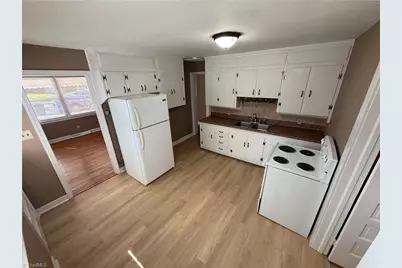 2621 Stockton Street, Winston-Salem, NC 27127 - Photo 11