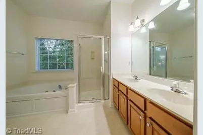5536 Reynolda Road, Winston-Salem, NC 27106 - Photo 25
