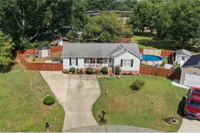 130 Garden Street, Thomasville, NC 27360 - Photo 43