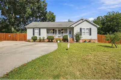 130 Garden Street, Thomasville, NC 27360 - Photo 41