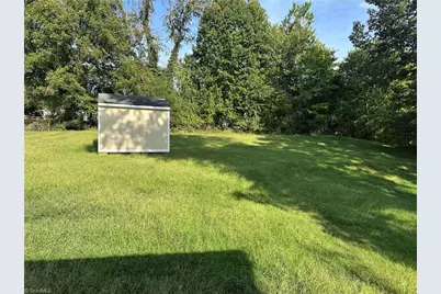 219 Highland Avenue, Elkin, NC 28621 - Photo 13