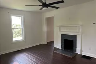 219 Highland Ave, Elkin, NC 28621 - Photo 3