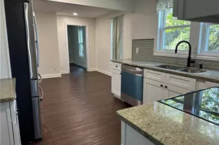 219 Highland Ave, Elkin, NC 28621 - Photo 5