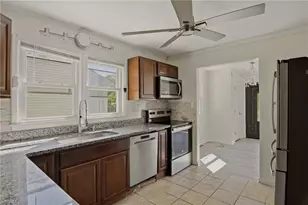 1602 Crystal Ln, Greensboro, NC 27403 - Photo 11