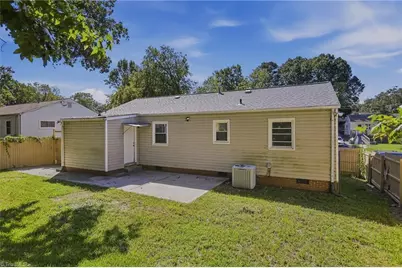 1602 Crystal Lane, Greensboro, NC 27403 - Photo 25