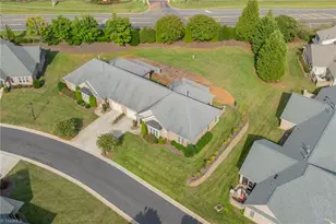 4318 Rockledge Ln, Thomasville, NC 27360 - Photo 35