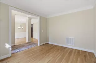 814 Troublesome Creek Dr, Greensboro, NC 27455 - Photo 7