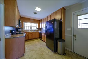 5209 Ventura Dr, Greensboro, NC 27406 - Photo 9