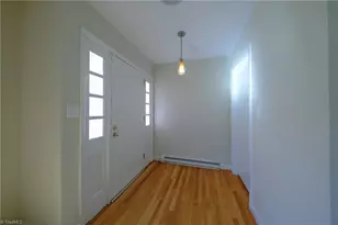 5209 Ventura Dr, Greensboro, NC 27406 - Photo 7