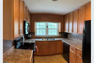 5209 Ventura Drive, Greensboro, NC 27406 - Photo 5