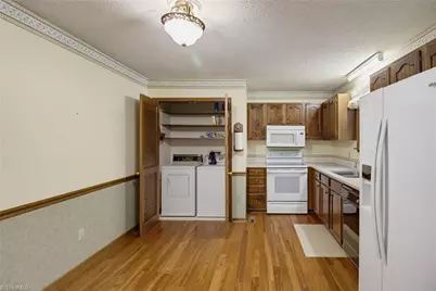 5720 Birchdale Drive, Winston-Salem, NC 27106 - Photo 9