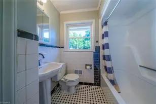 624 Gilbreath St, Graham, NC 27253 - Photo 25