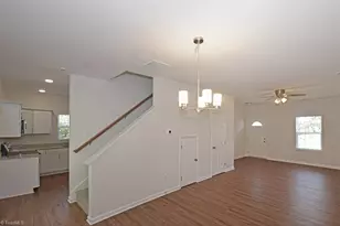 3437 Littlefield Wy, Greensboro, NC 27405 - Photo 5
