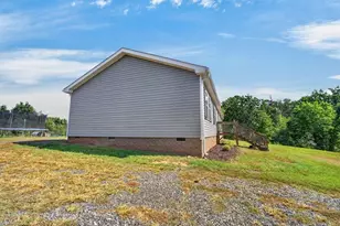 1641 Dodgetown Rd, Walnut Cove, NC 27052 - Photo 7